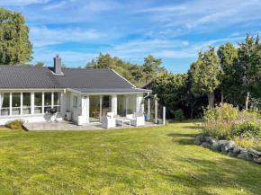 5 person holiday home in N sund, Nosund
